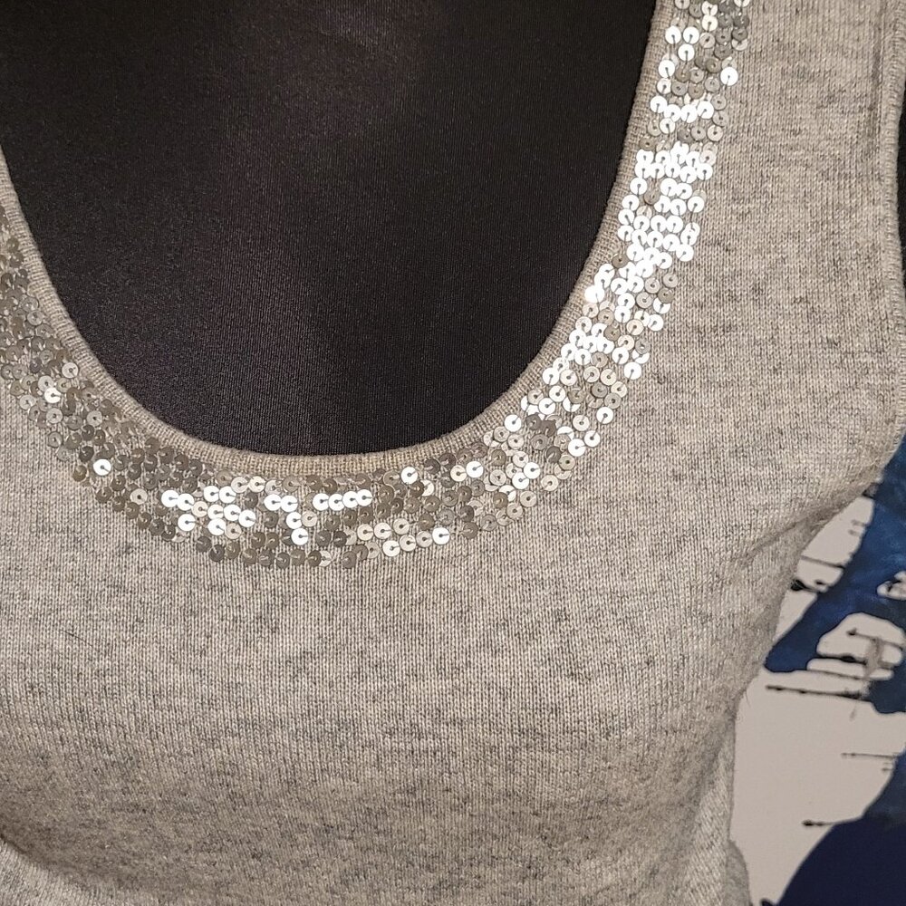 Ninety Women's XL Silk/Viscose Blend Knit Tank Grey /Silver Sequined Scoop Neck - Picture 2 of 6
